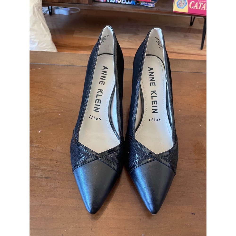 Anne Klein kitten heel